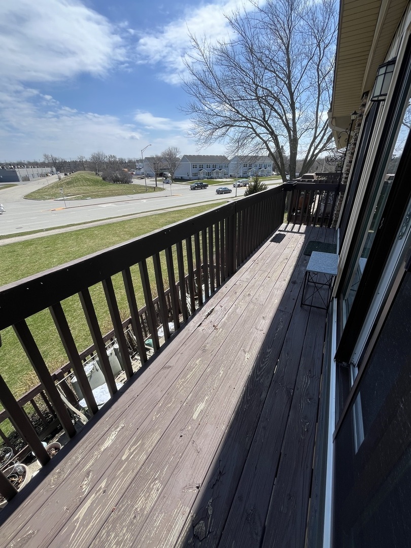 5820 Wilshire Court Unit: B