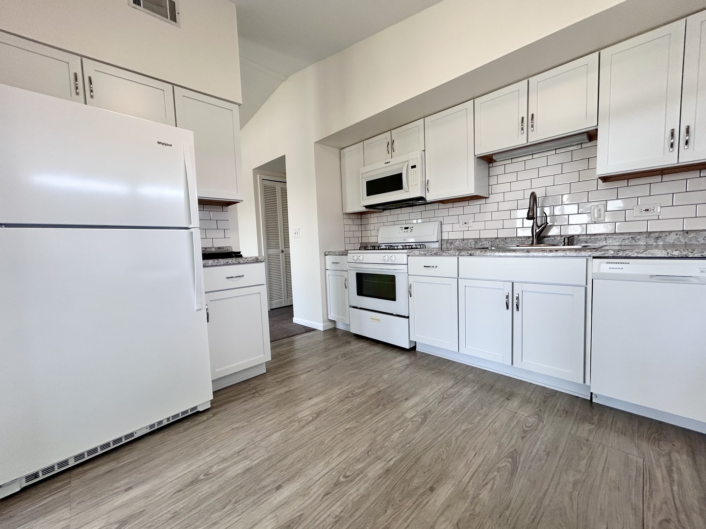 5820 Wilshire Court Unit: B