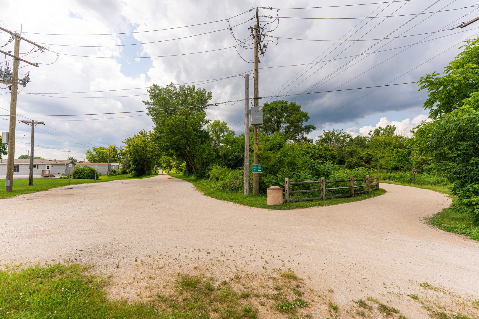 27w370 Geneva Road Unit: 43