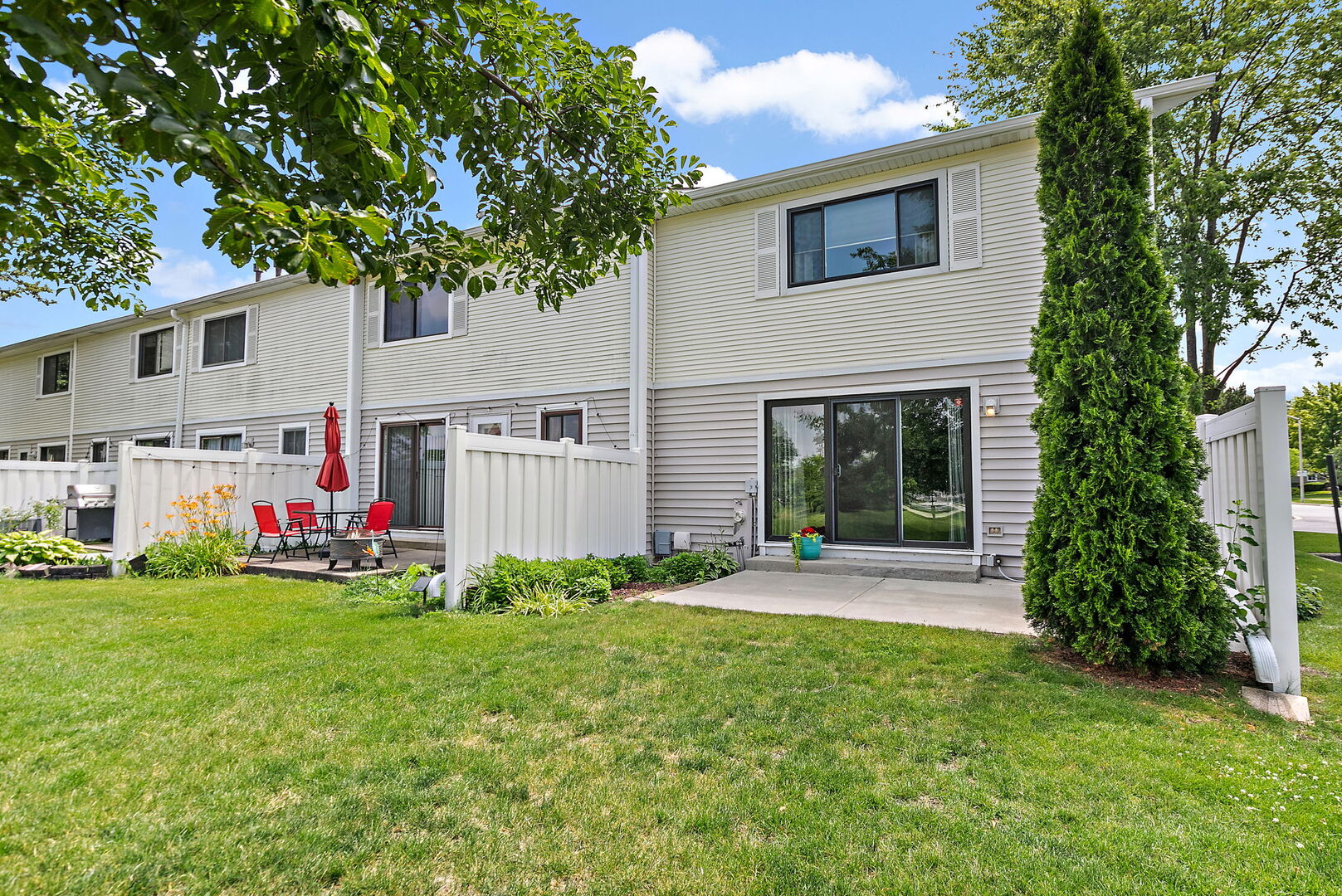 632 Bridgeview Point