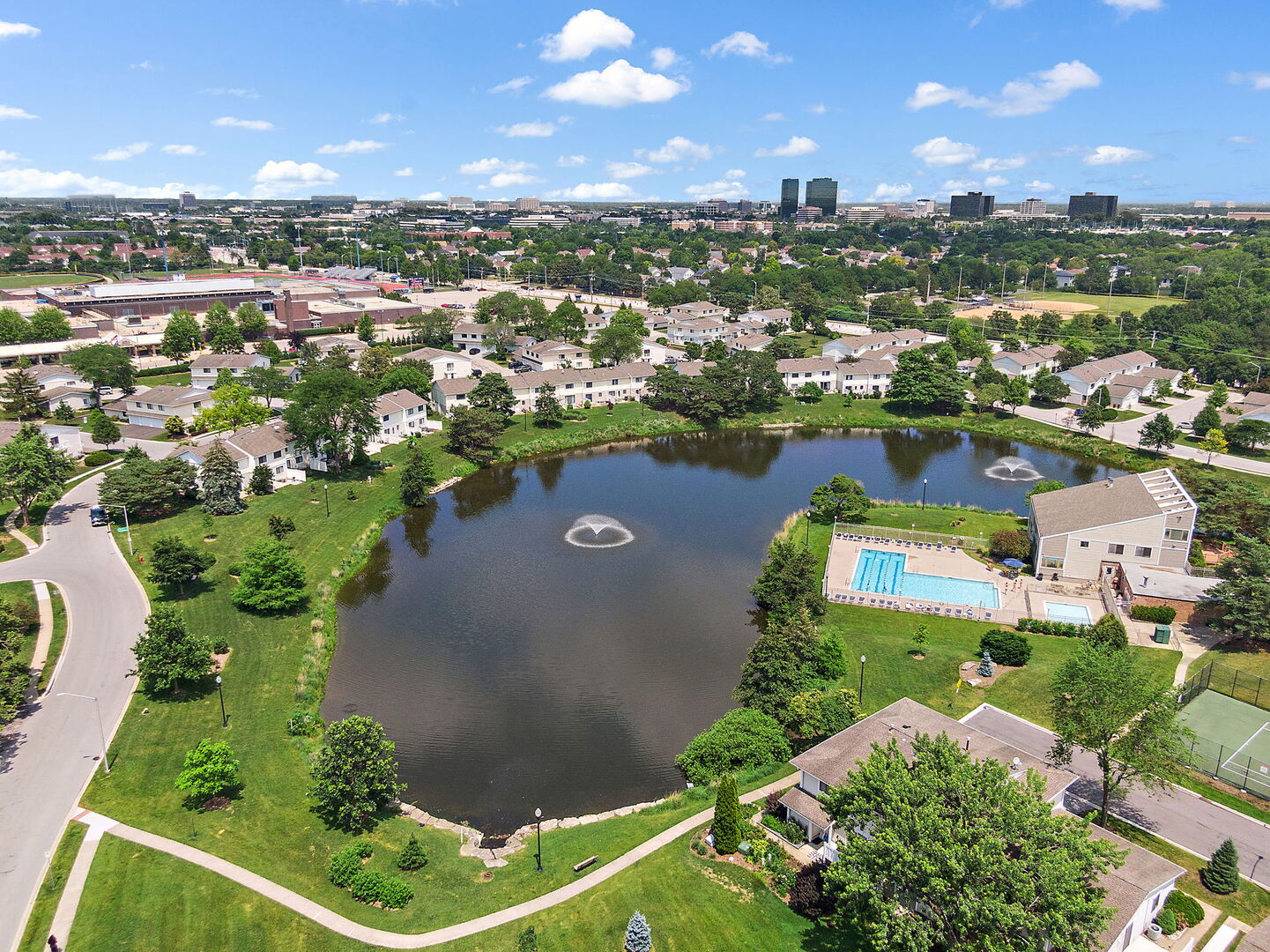 632 Bridgeview Point