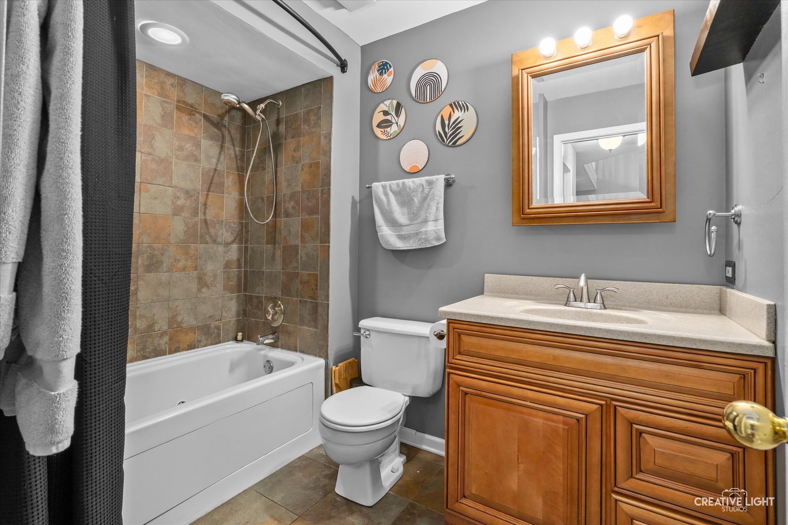 1005 Georgian Place Unit: 1005