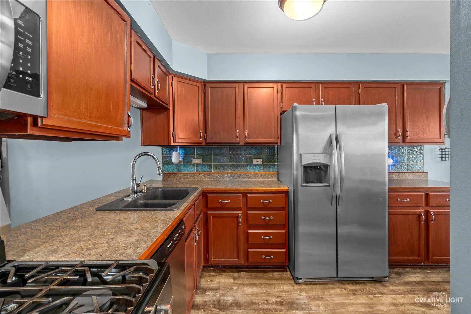 1005 Georgian Place Unit: 1005