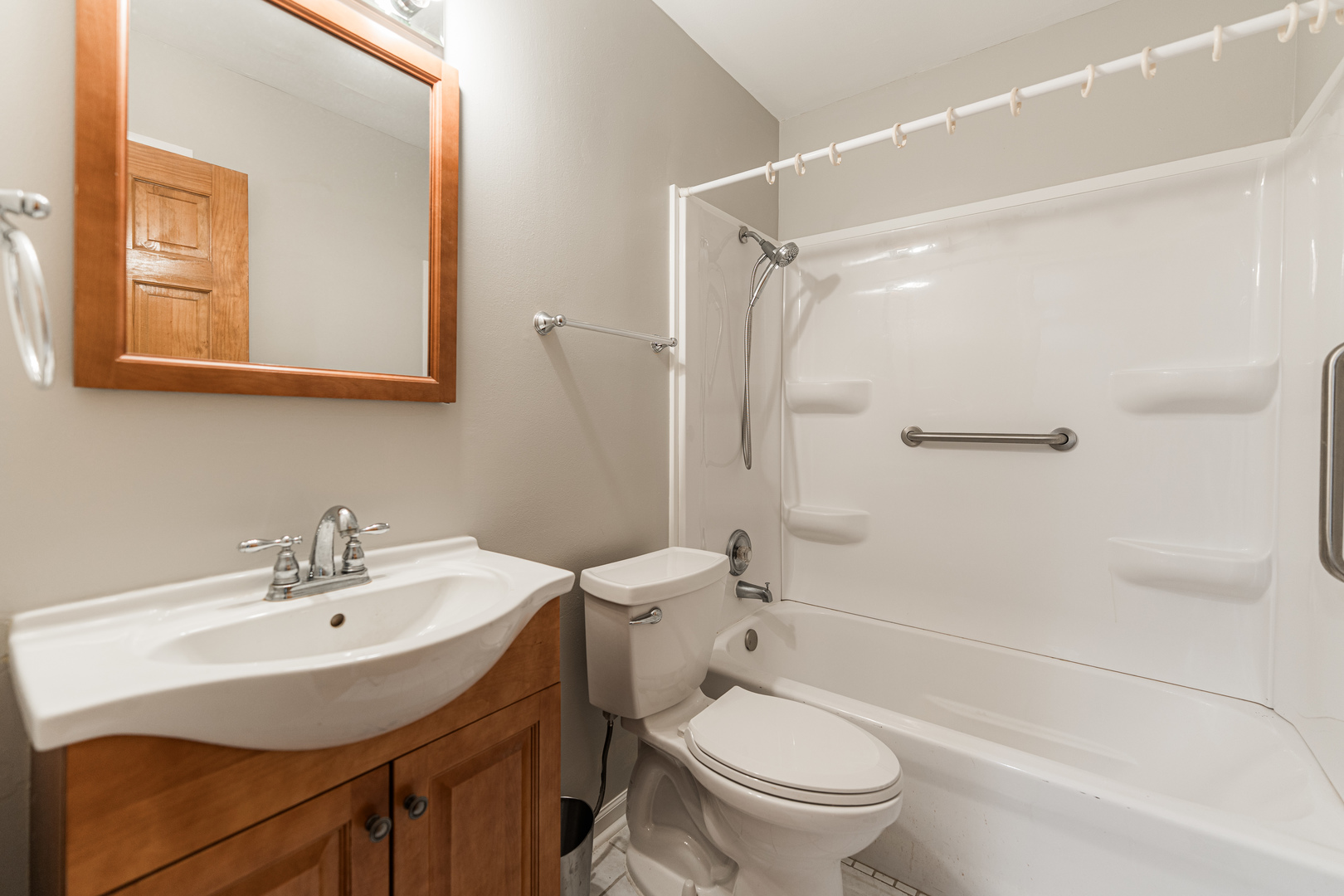 21W581 Buckingham Road