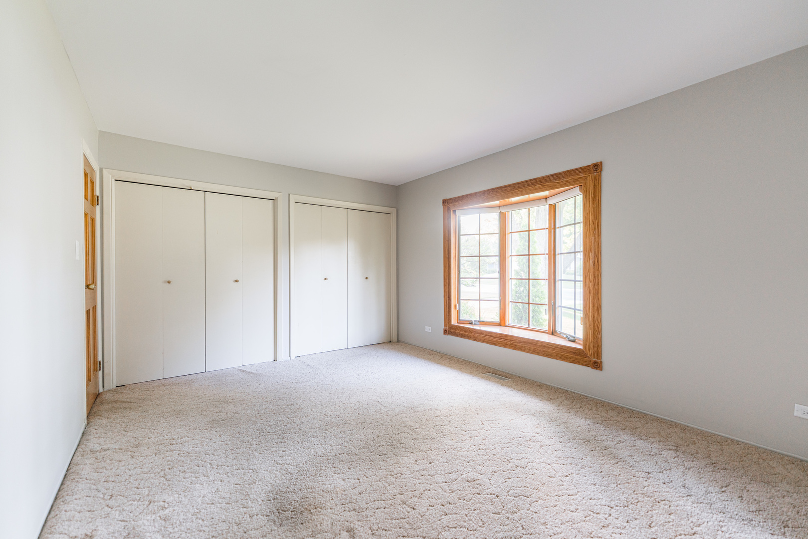 21W581 Buckingham Road