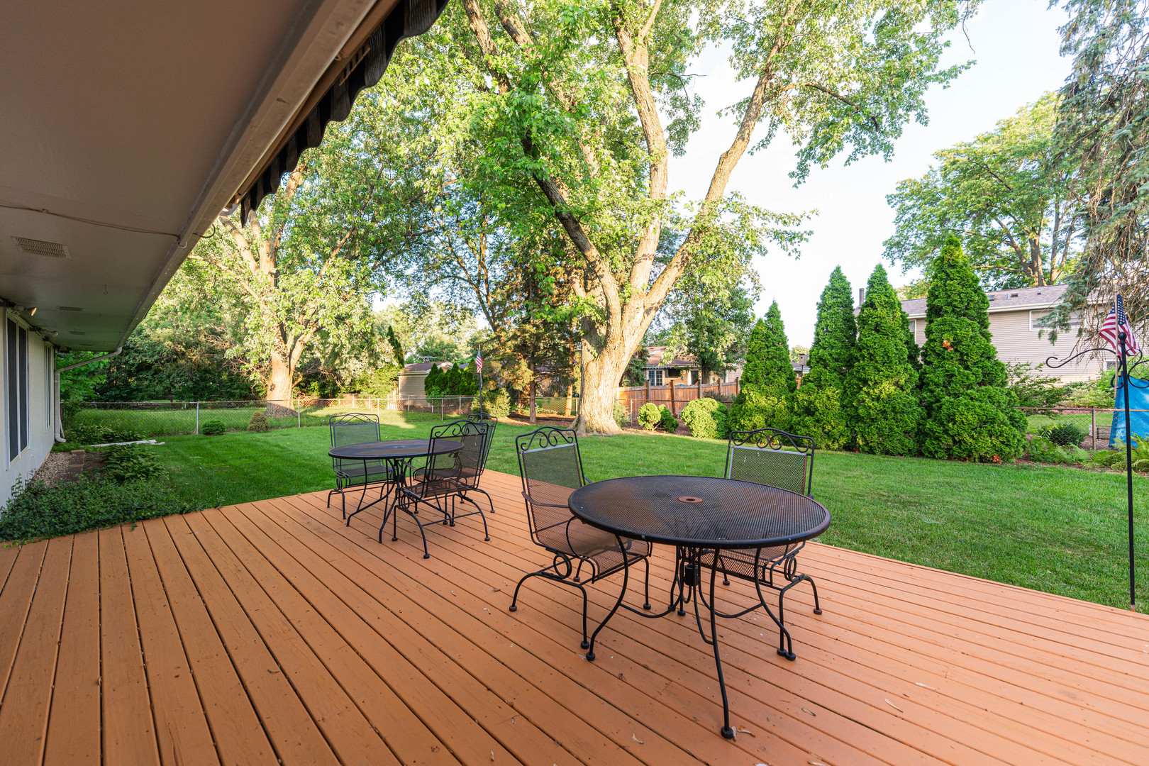 21W581 Buckingham Road