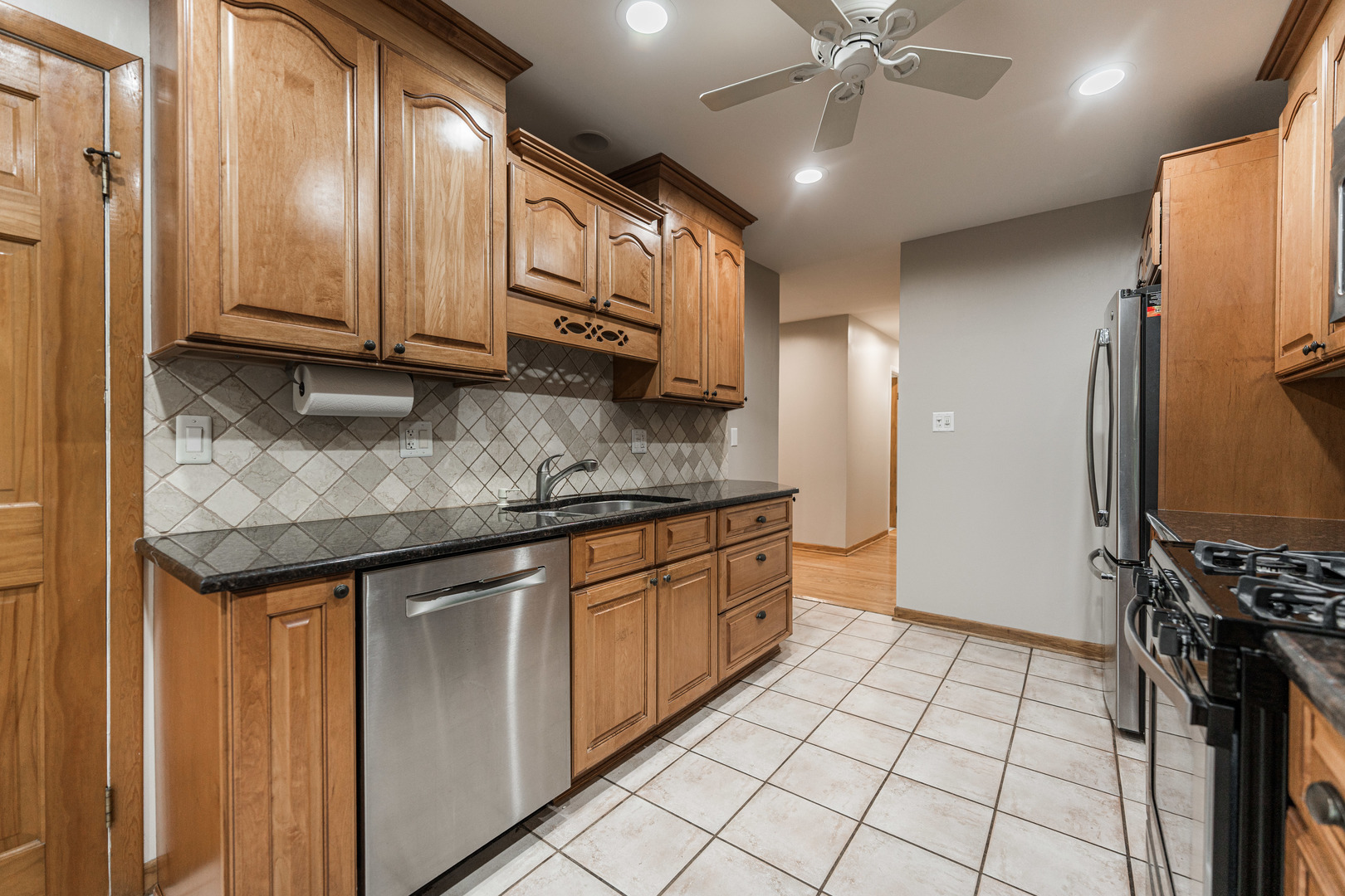 21W581 Buckingham Road