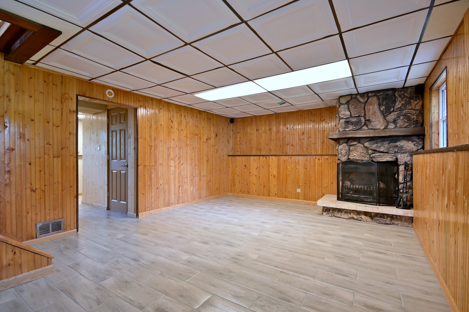 20564 N Elizabeth Avenue