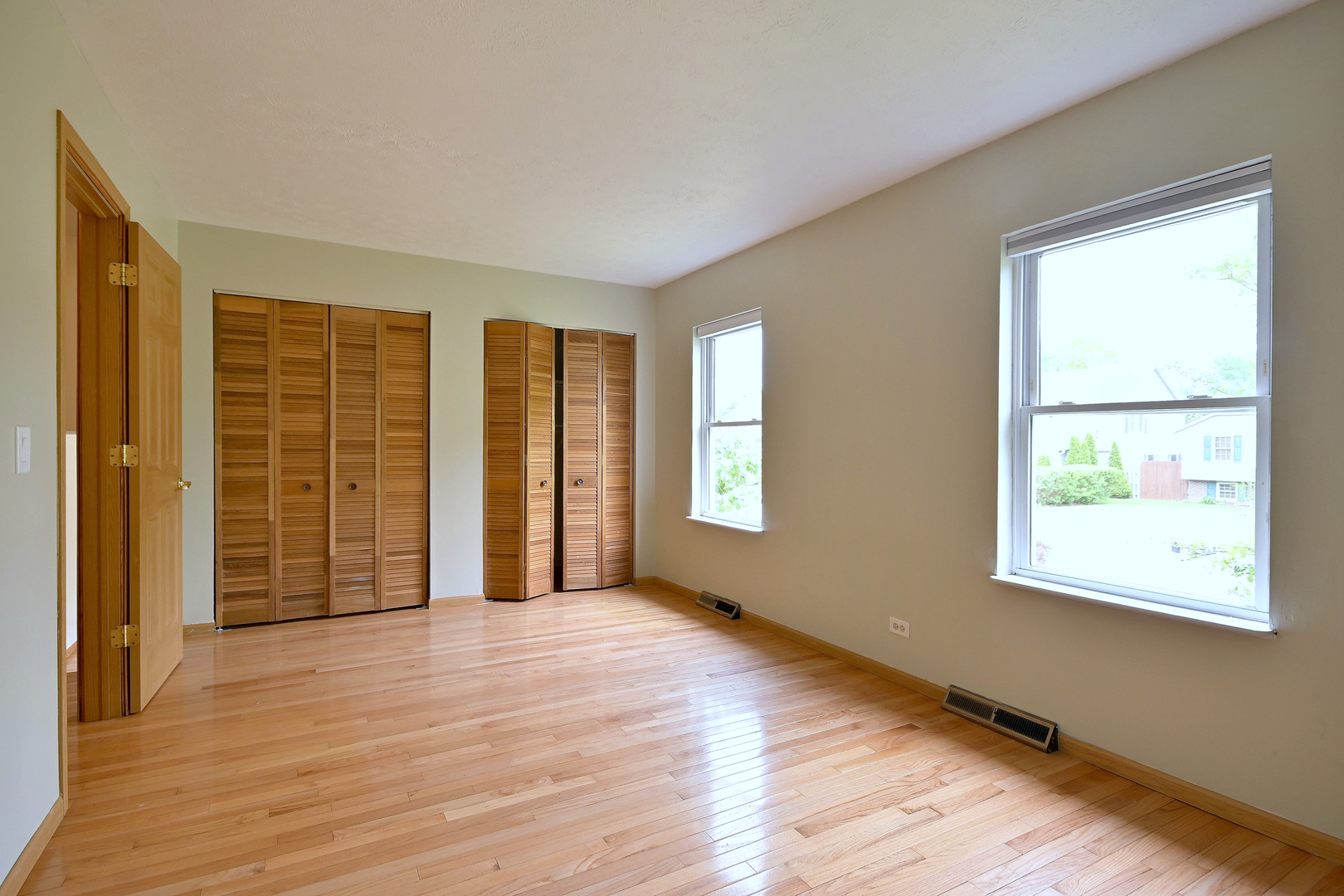 20564 N Elizabeth Avenue