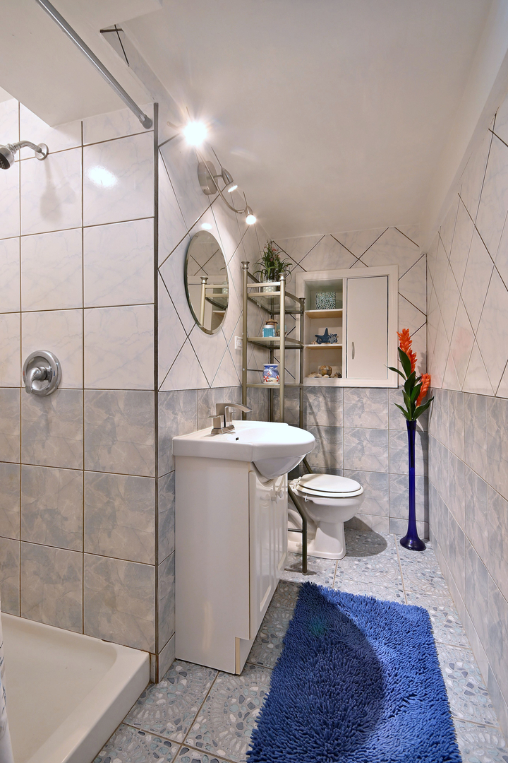 20564 N Elizabeth Avenue