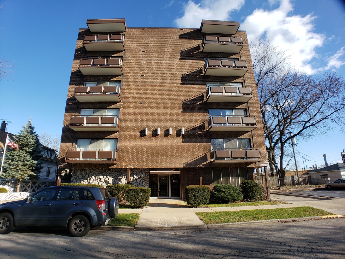 336 Lathrop Avenue Unit: 505