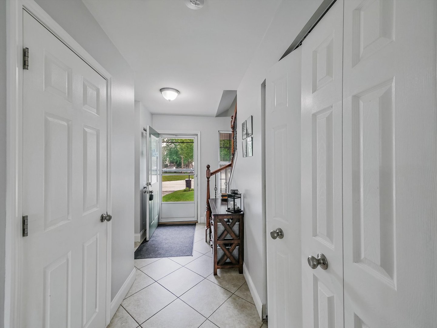 282 E Shag Bark Lane