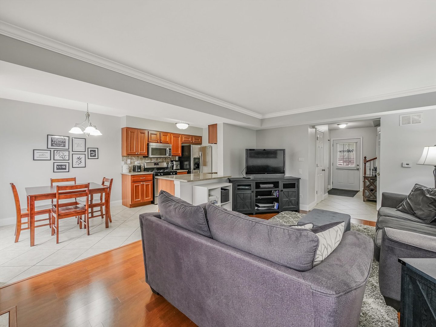 282 E Shag Bark Lane