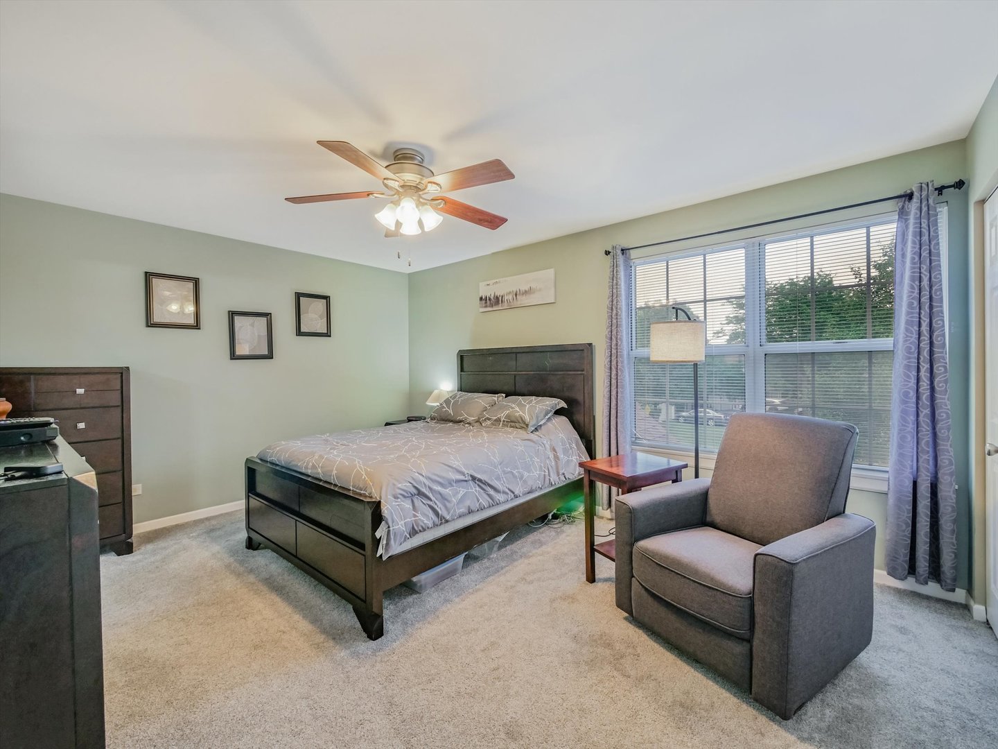 282 E Shag Bark Lane