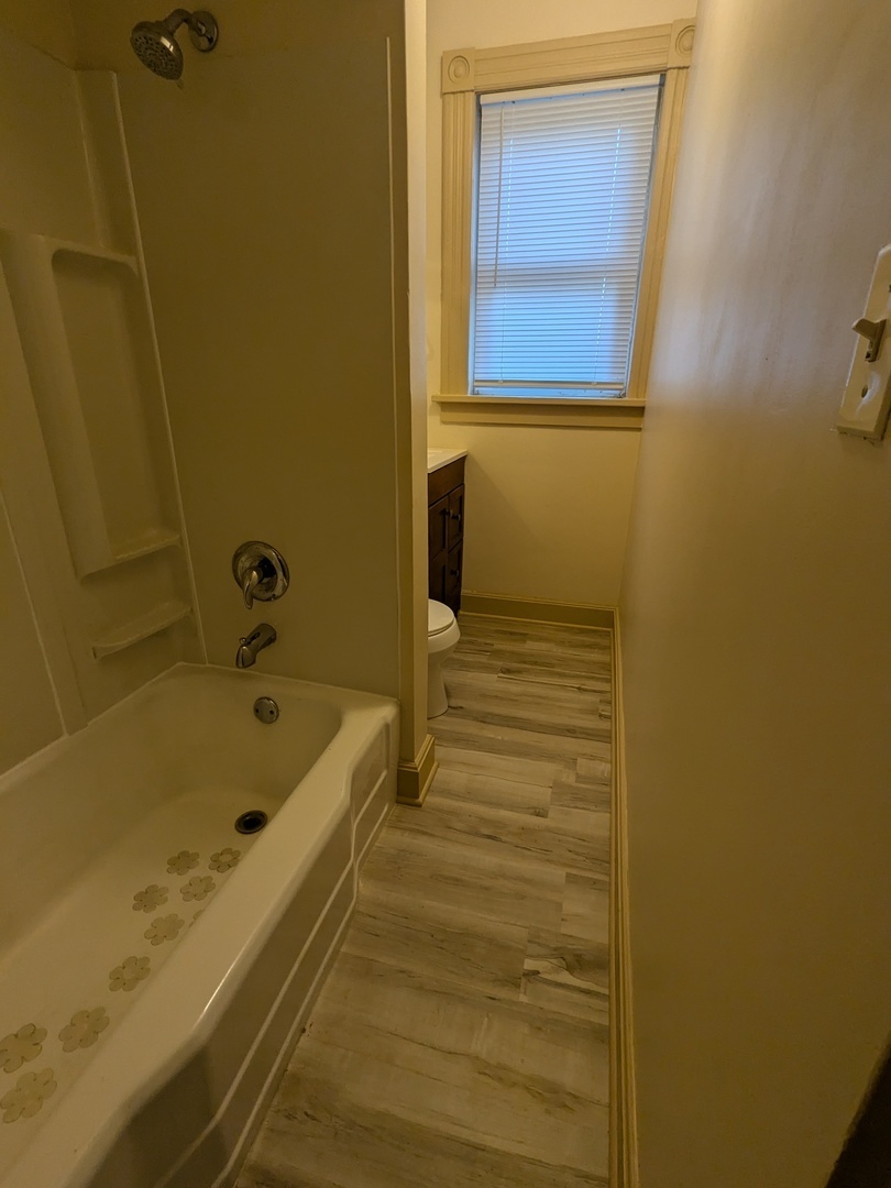 328 W Saint Charles Road