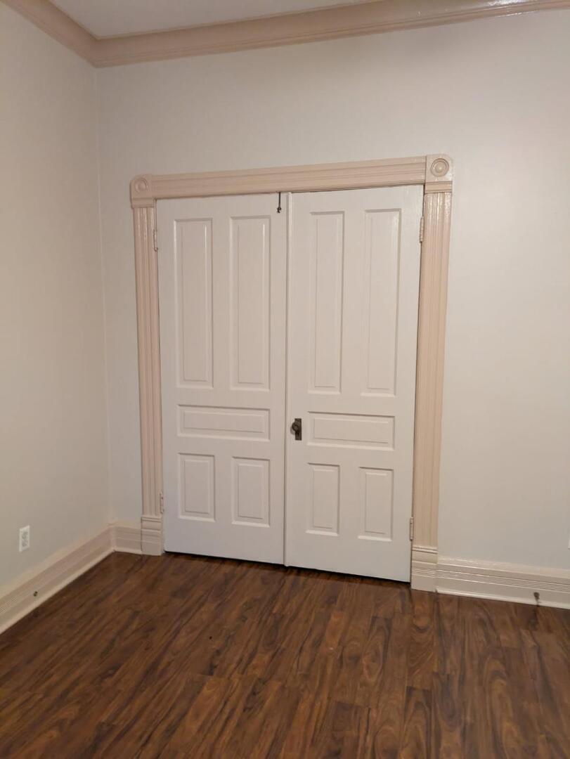 328 W Saint Charles Road