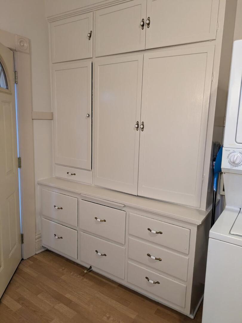 328 W Saint Charles Road