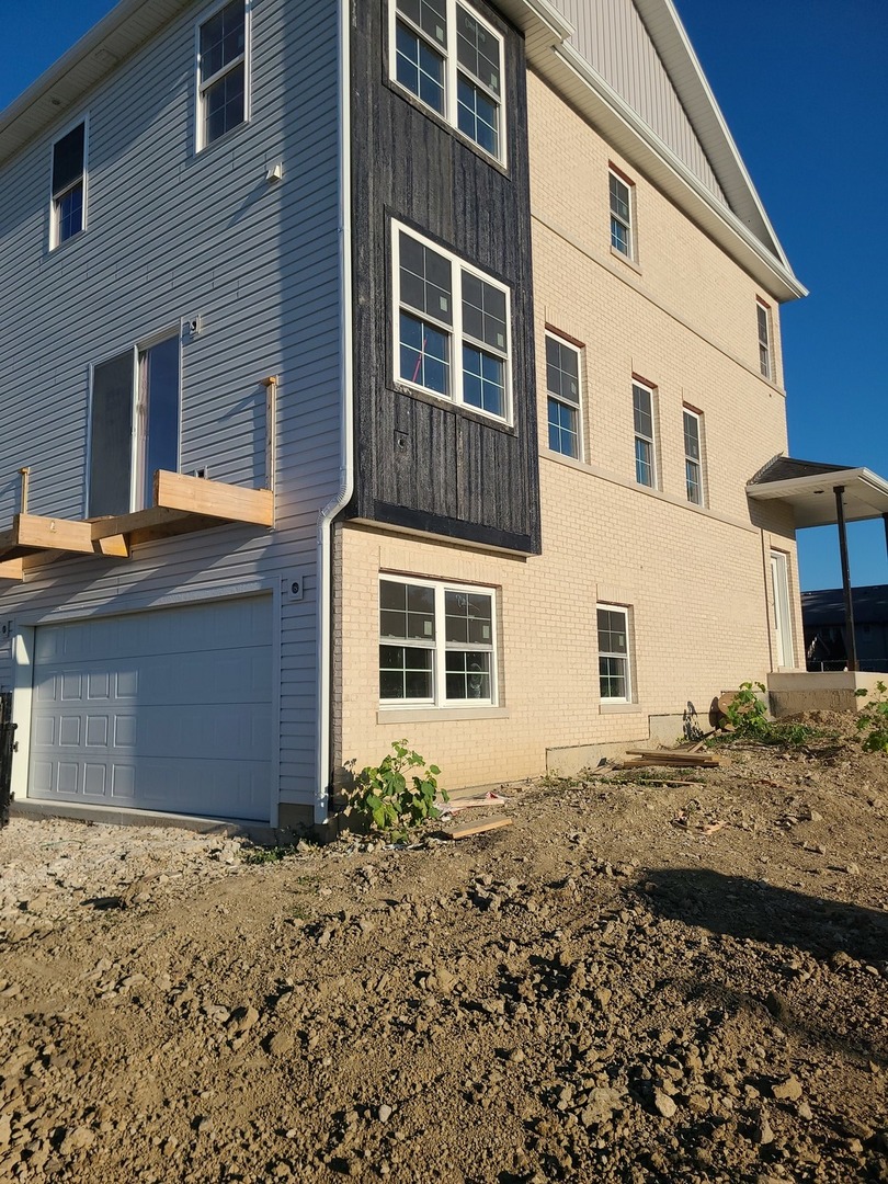214 N Walnut Street Unit: B