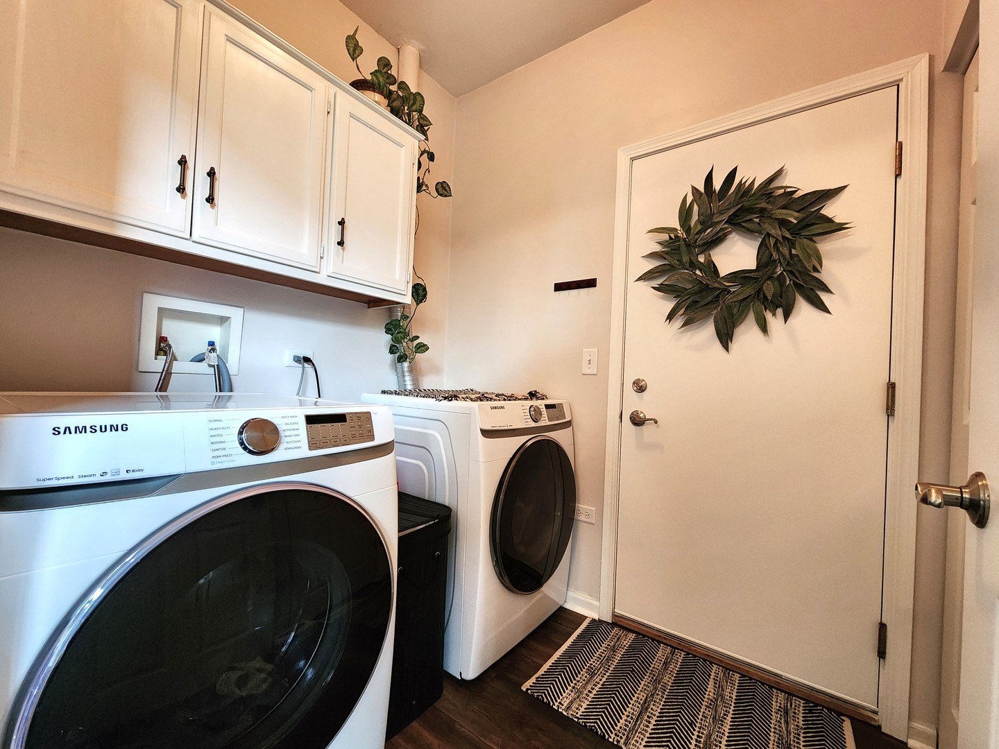 982 Oak Ridge Boulevard