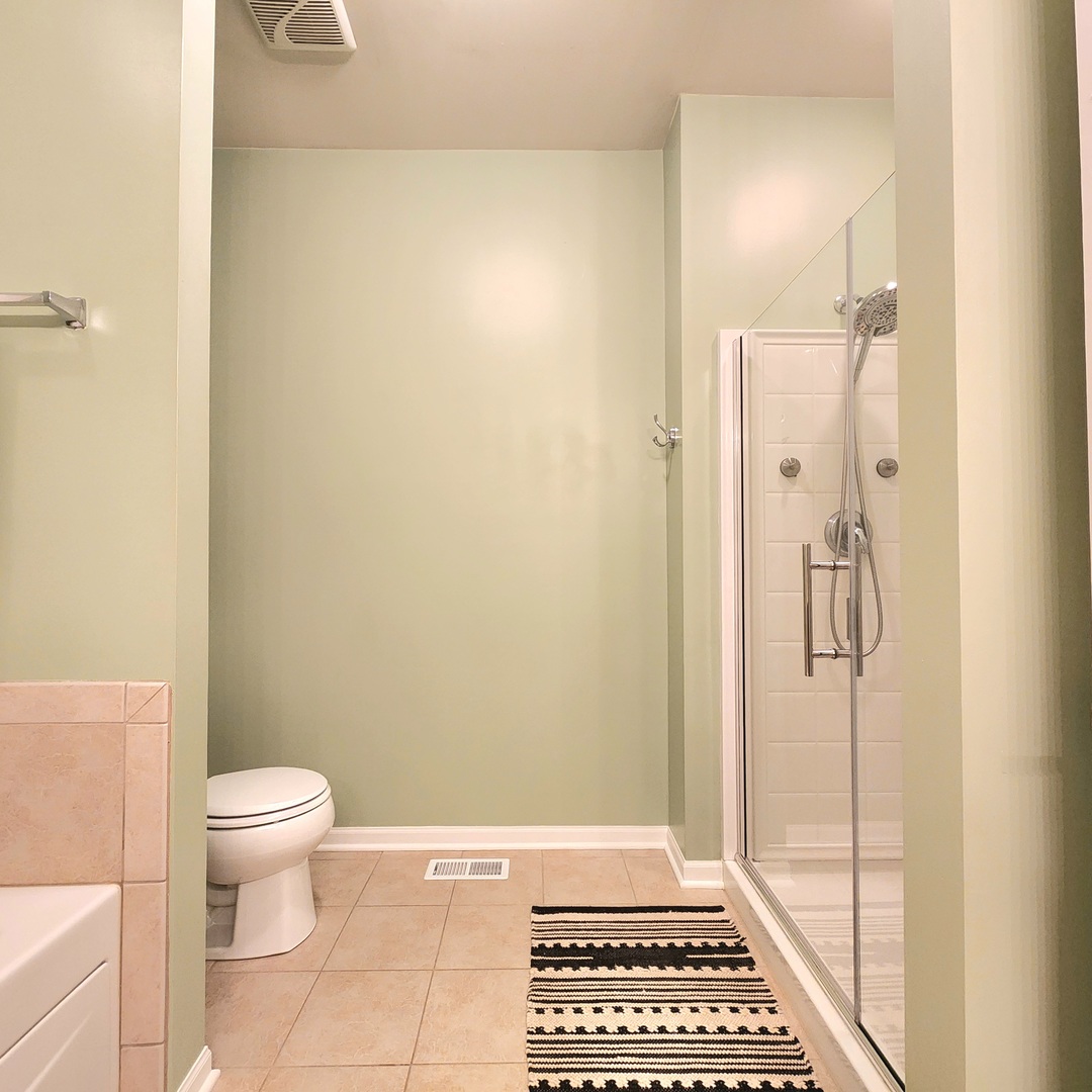 982 Oak Ridge Boulevard