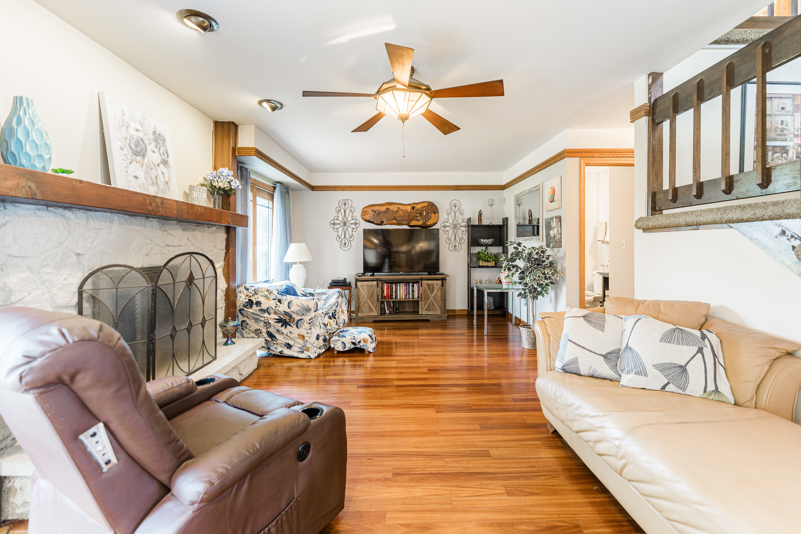 1205 N Scarlet Drive