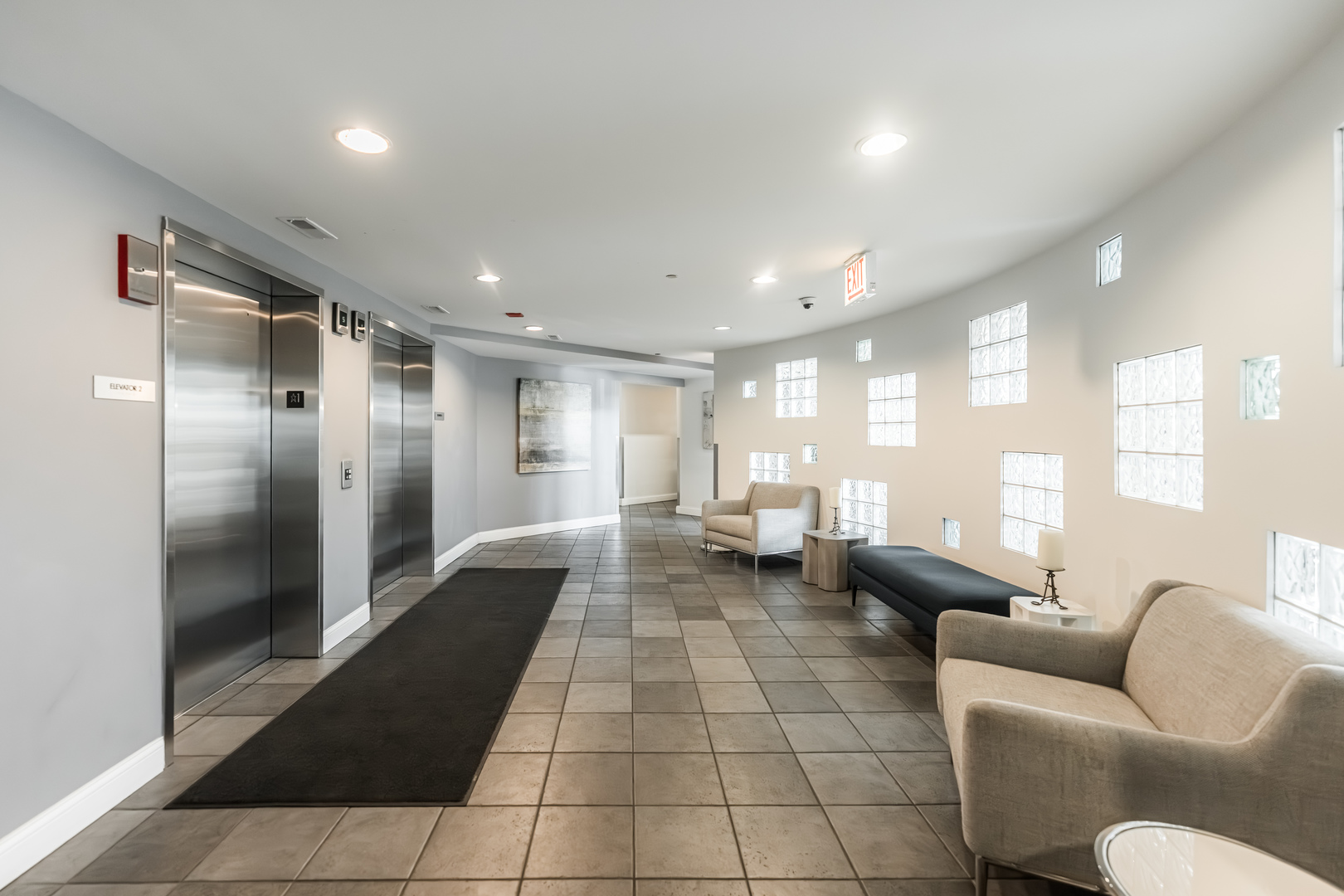1000 W ADAMS Street Unit: 703