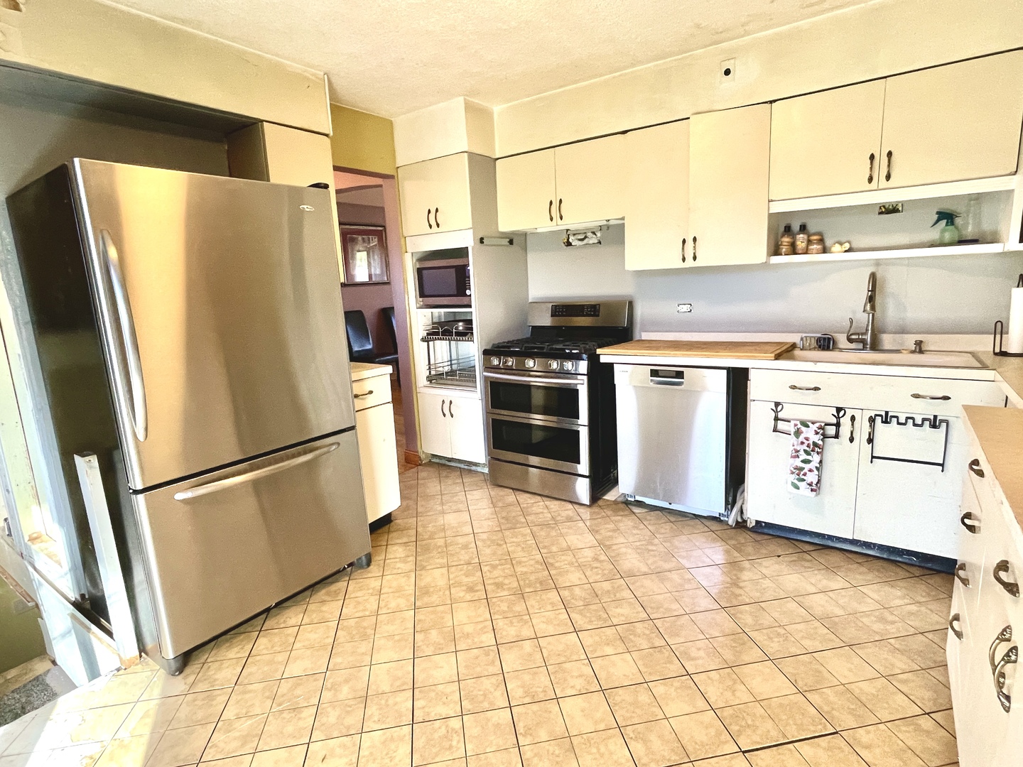 1214 N crabtree Lane