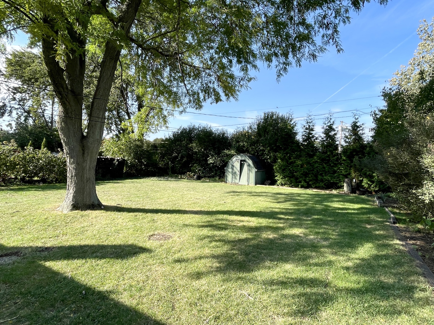 1214 N crabtree Lane