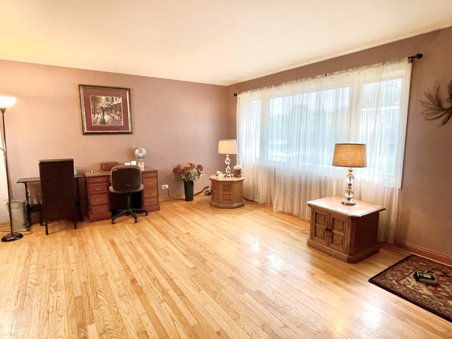 1214 N crabtree Lane