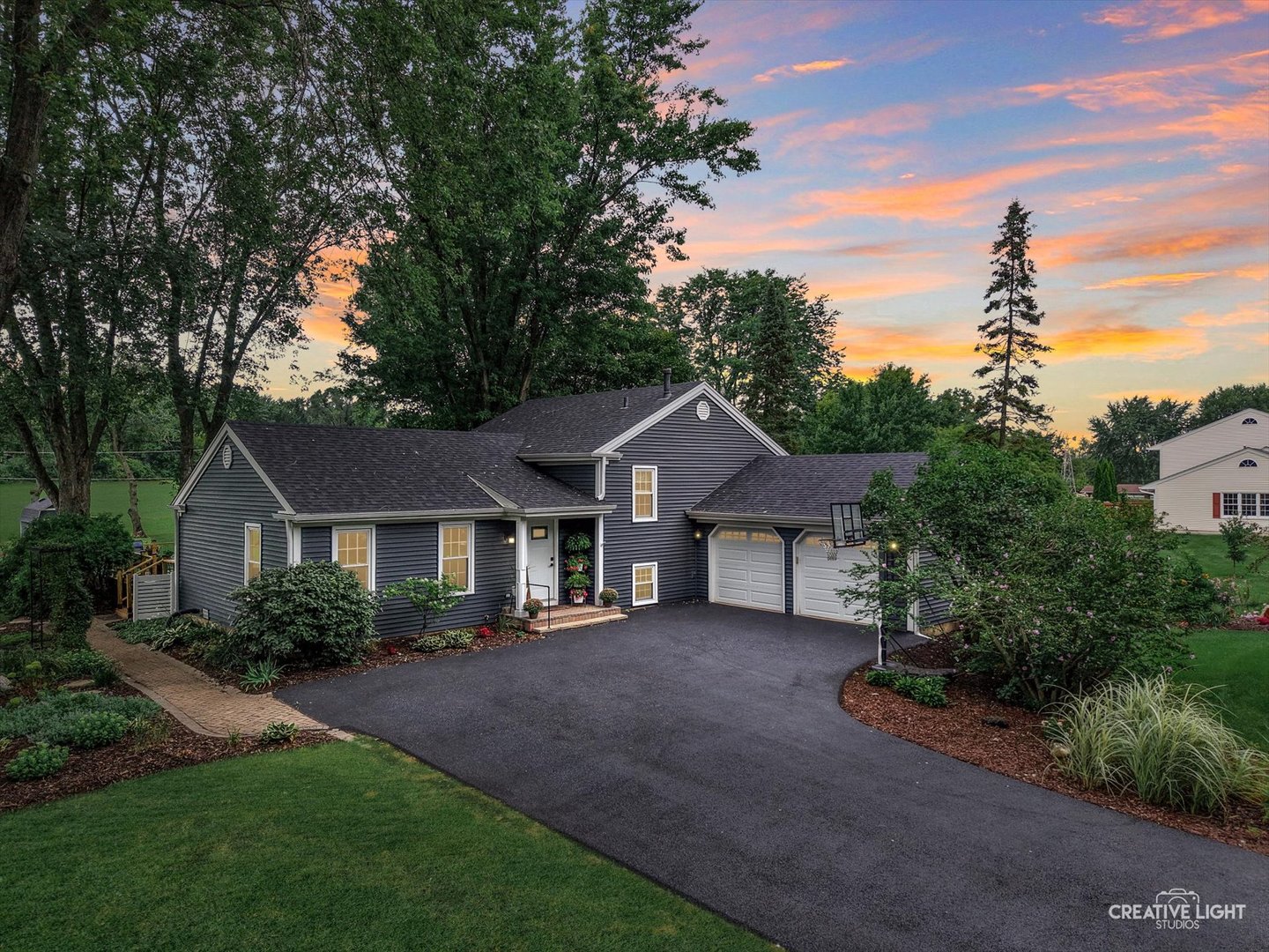 6N162 Far View Court