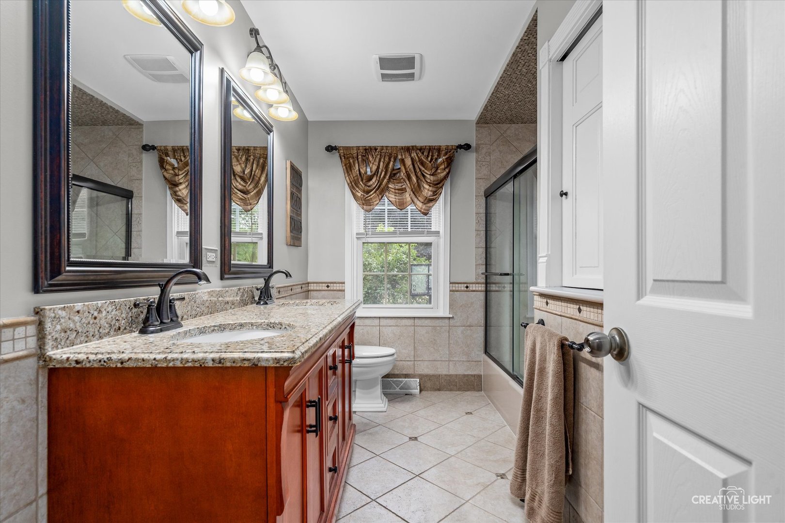 6N162 Far View Court