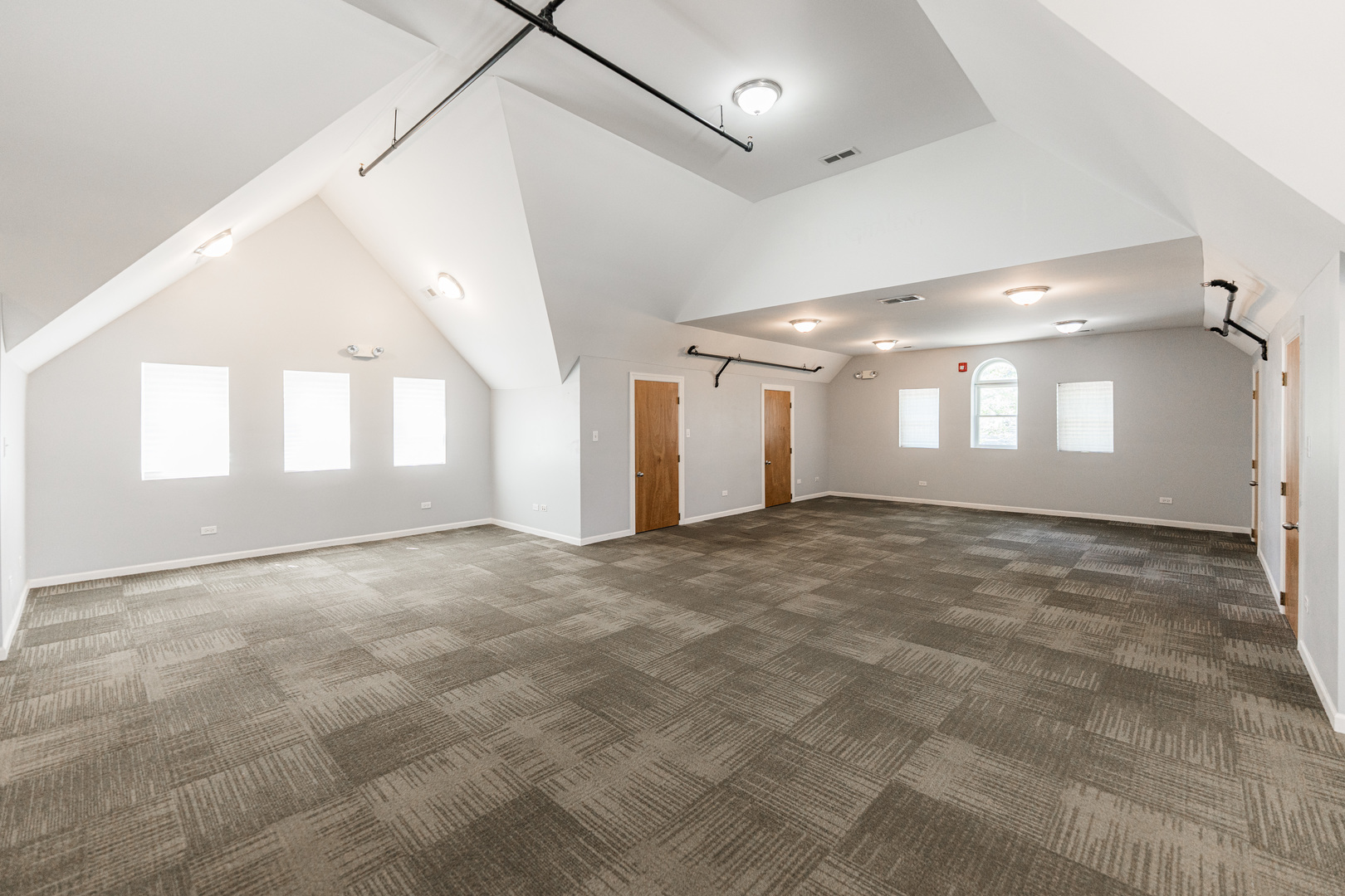 107 S Bloomingdale Road Unit: 2