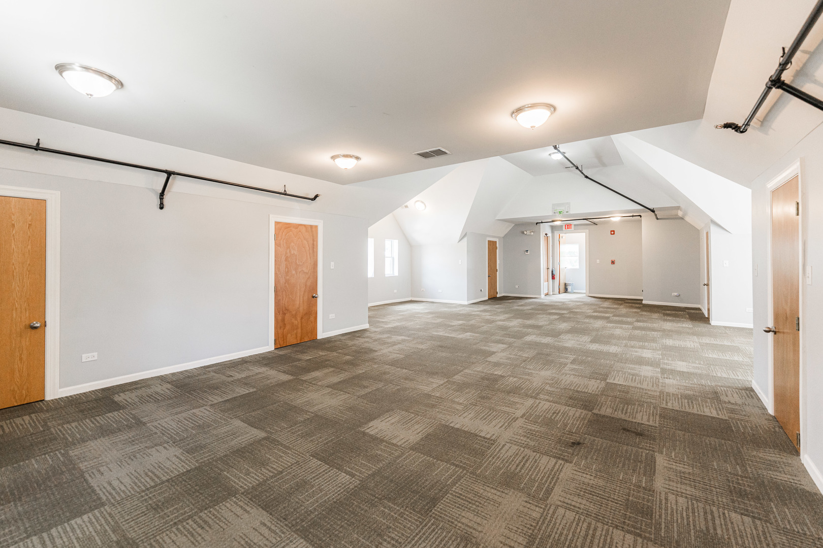 107 S Bloomingdale Road Unit: 2