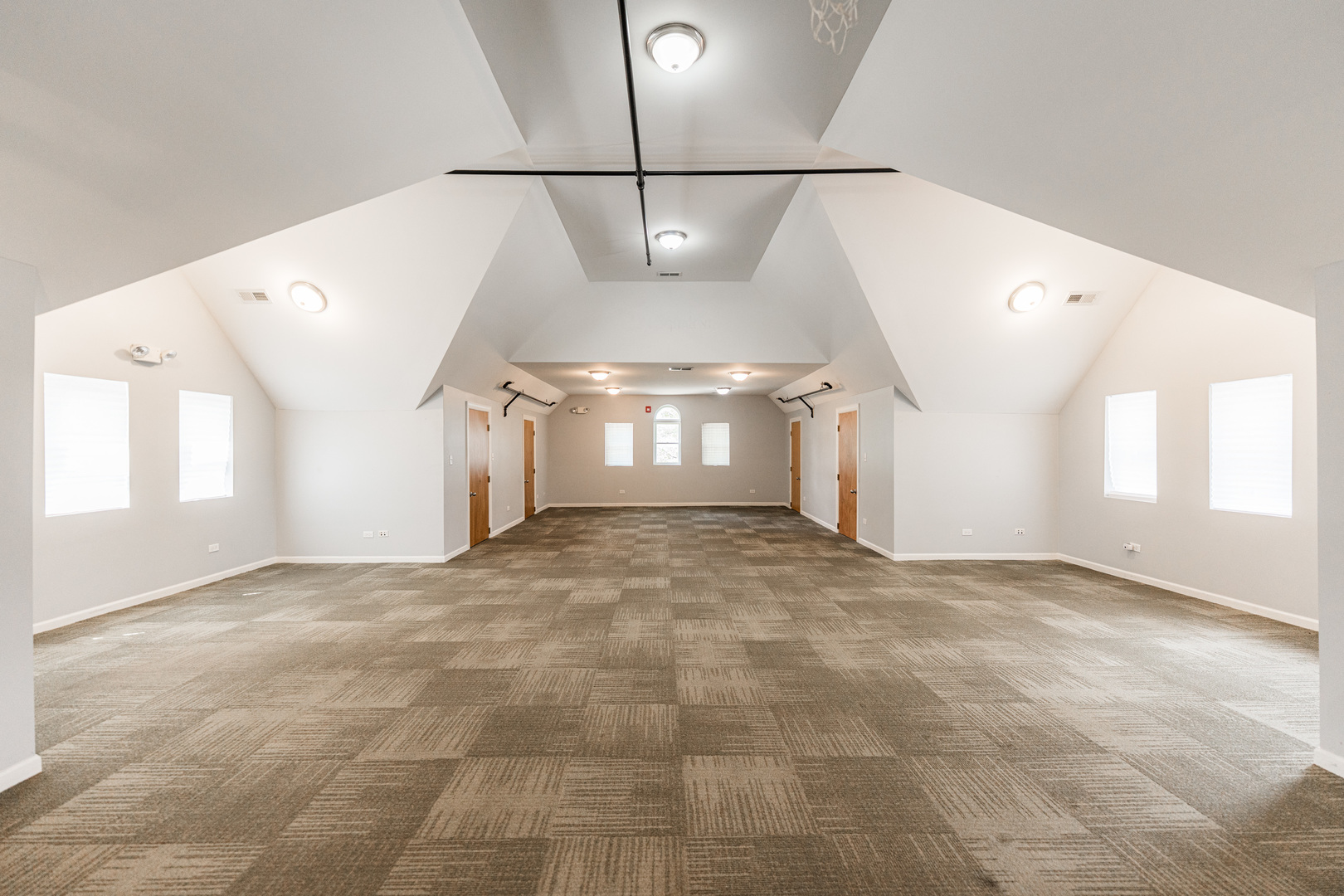 107 S Bloomingdale Road Unit: 2