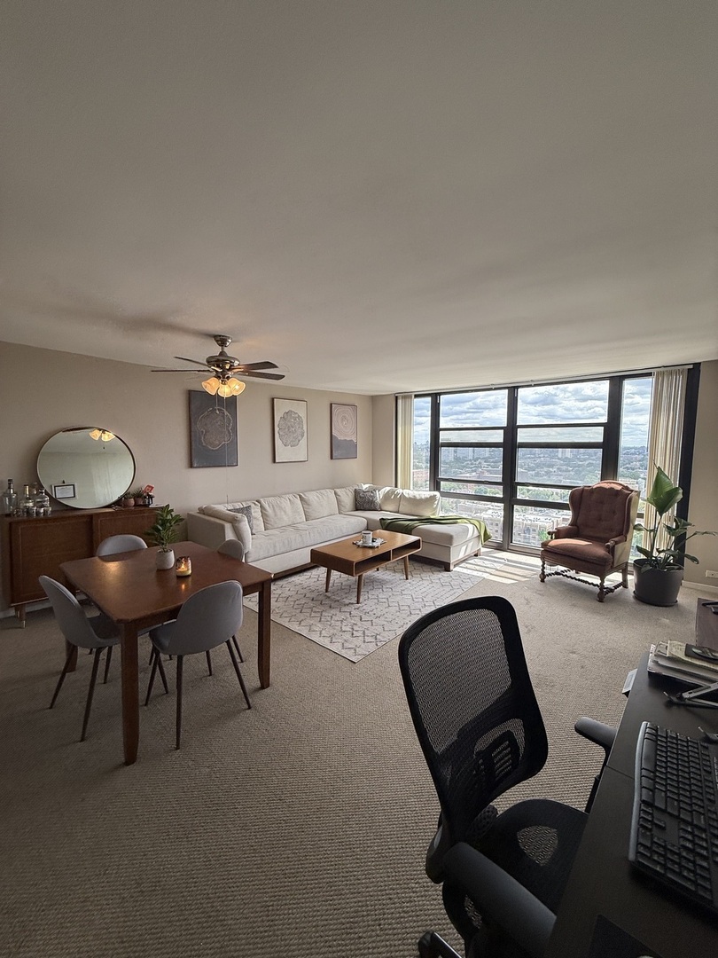 3001 S Michigan Avenue Unit: 2104