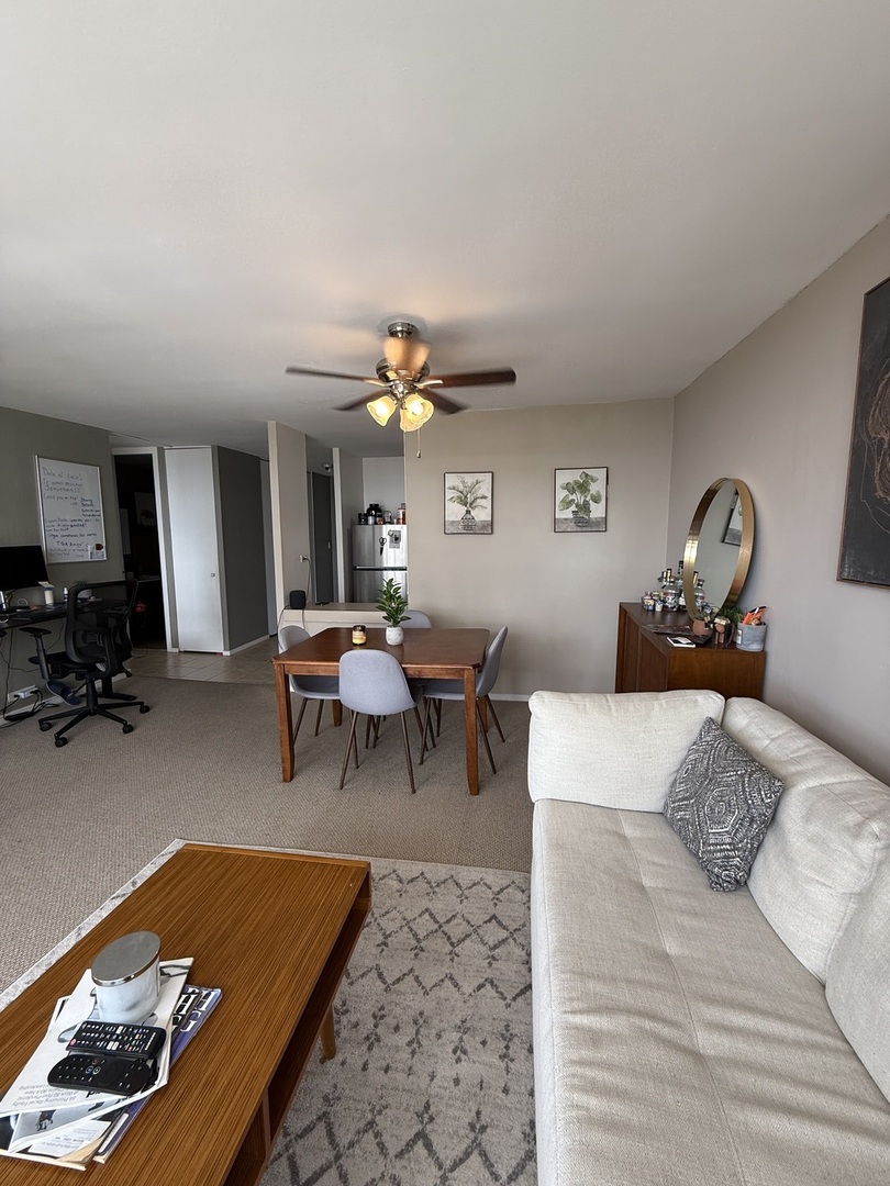 3001 S Michigan Avenue Unit: 2104