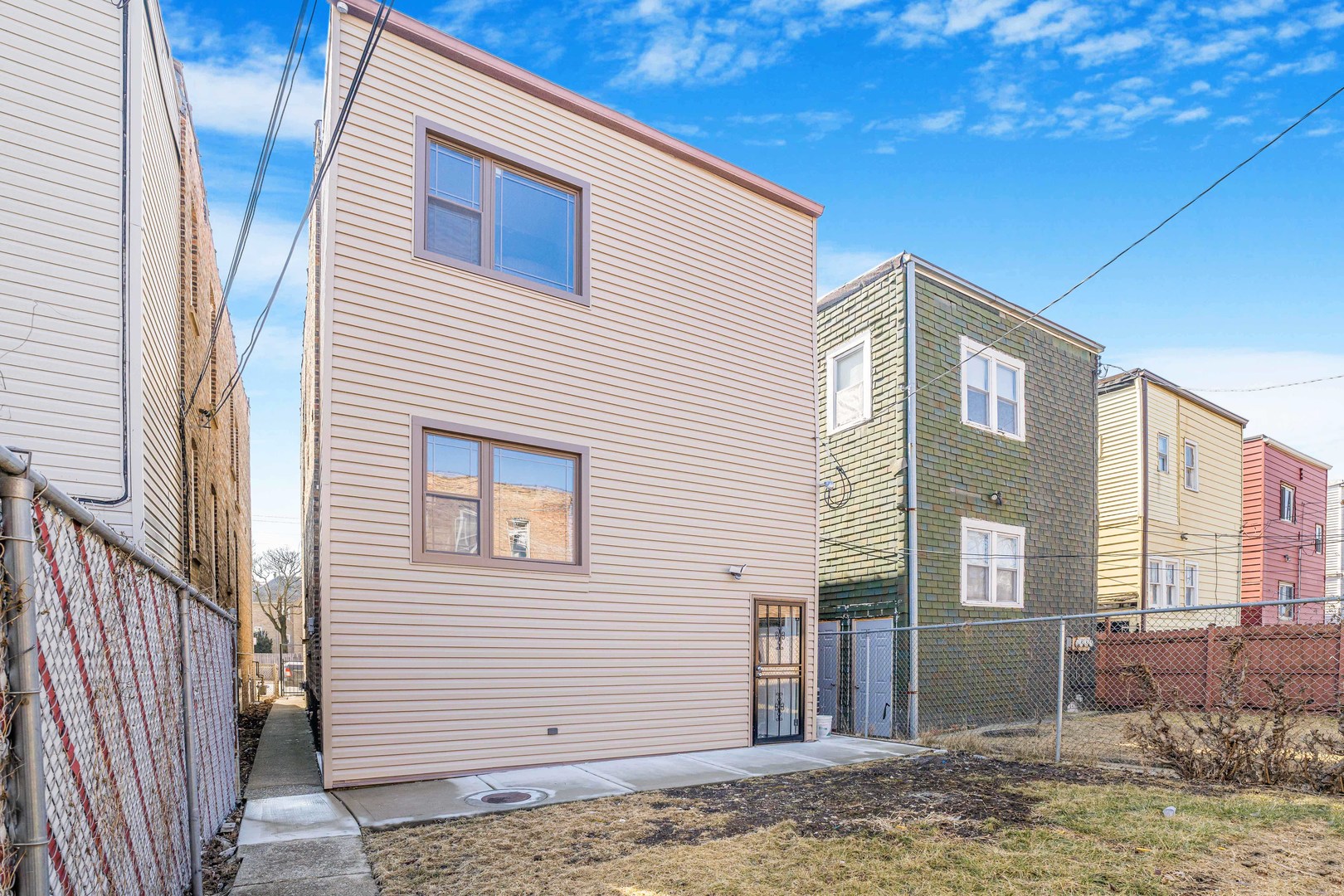 3736 W Cermak Road