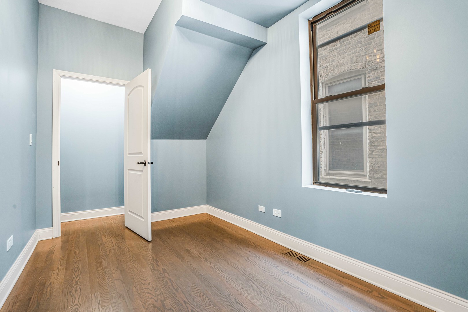 3736 W Cermak Road
