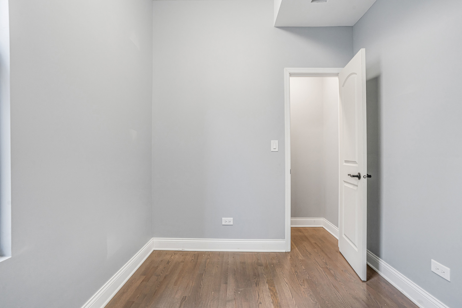 3736 W Cermak Road