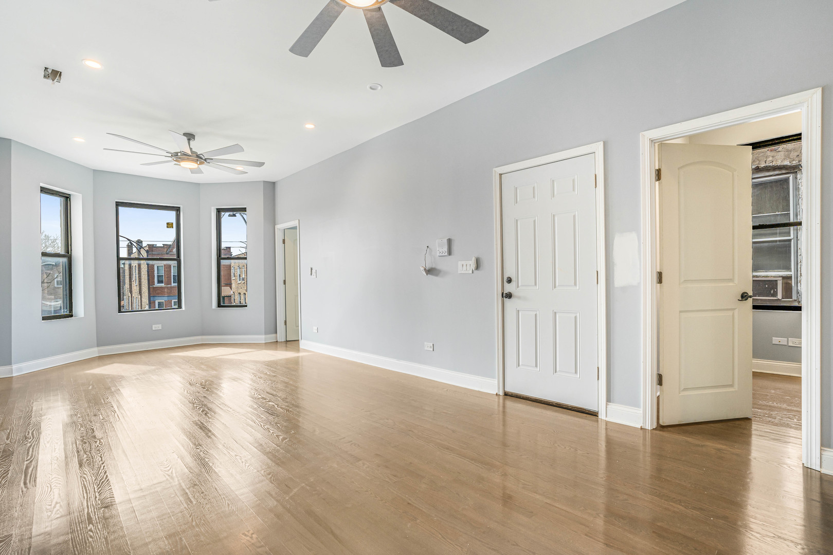 3736 W Cermak Road
