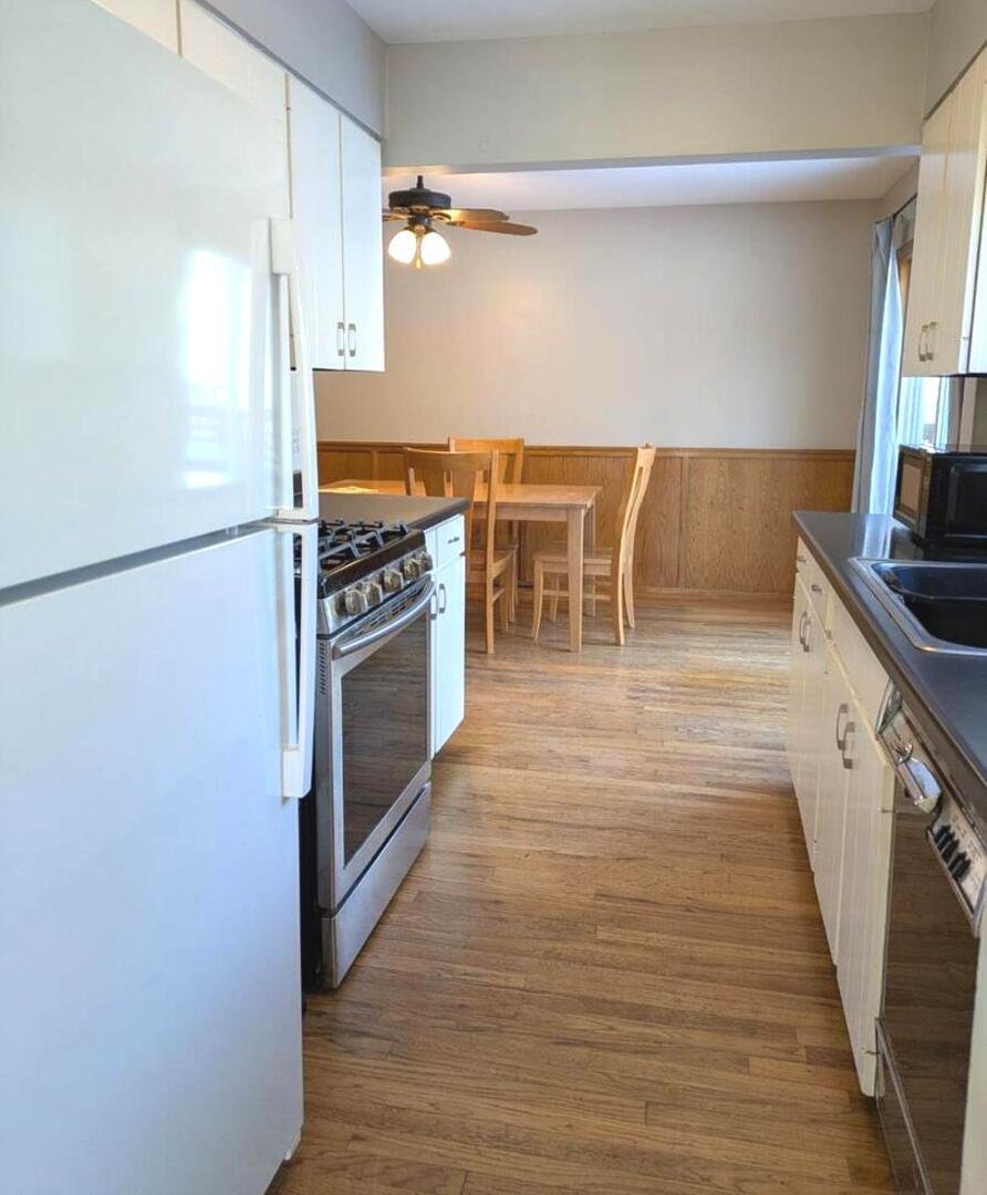 21W230 Pershing Avenue