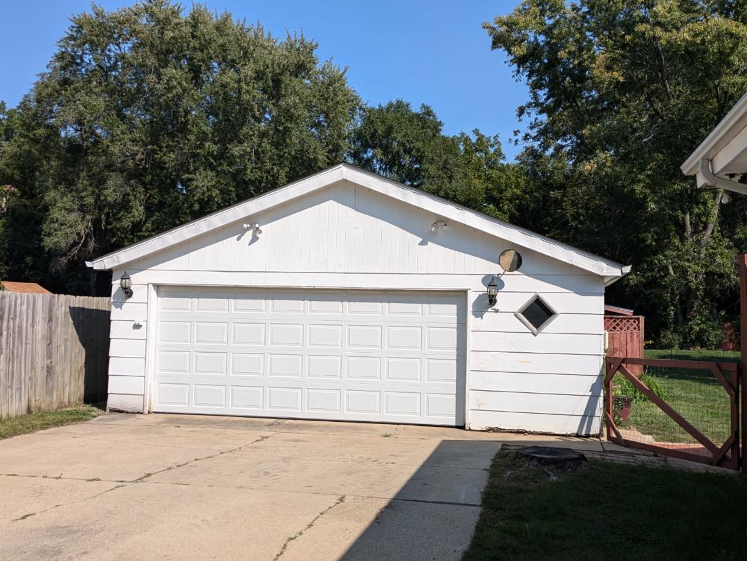 21W230 Pershing Avenue
