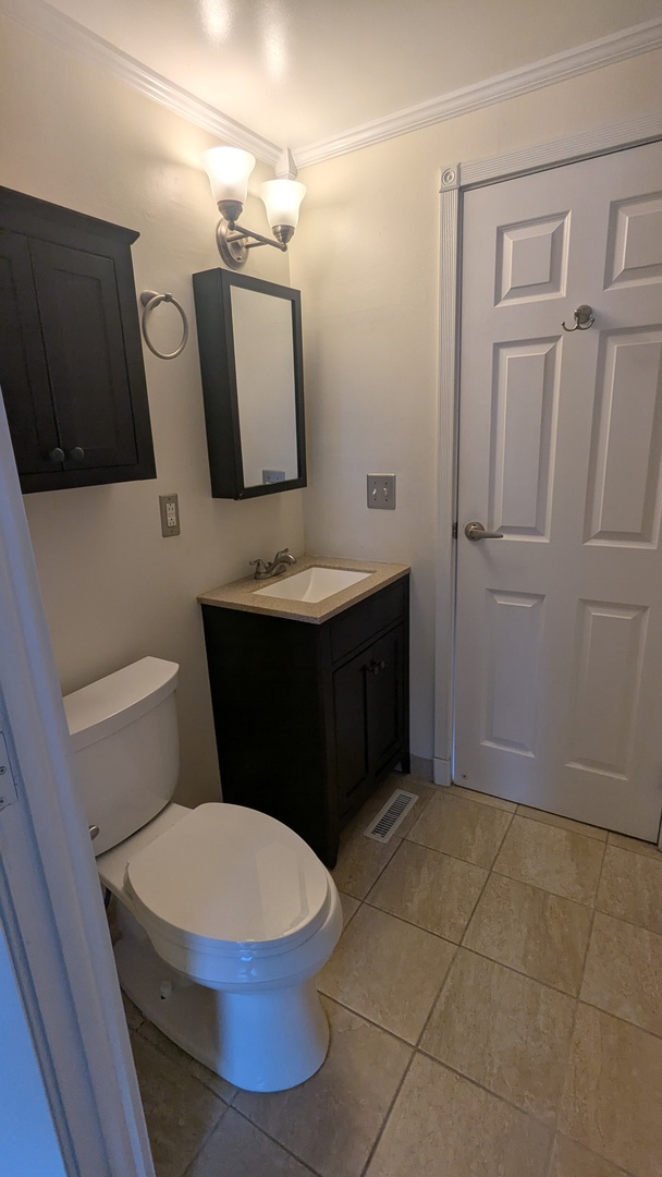 2233 Flower Court Unit: 2233