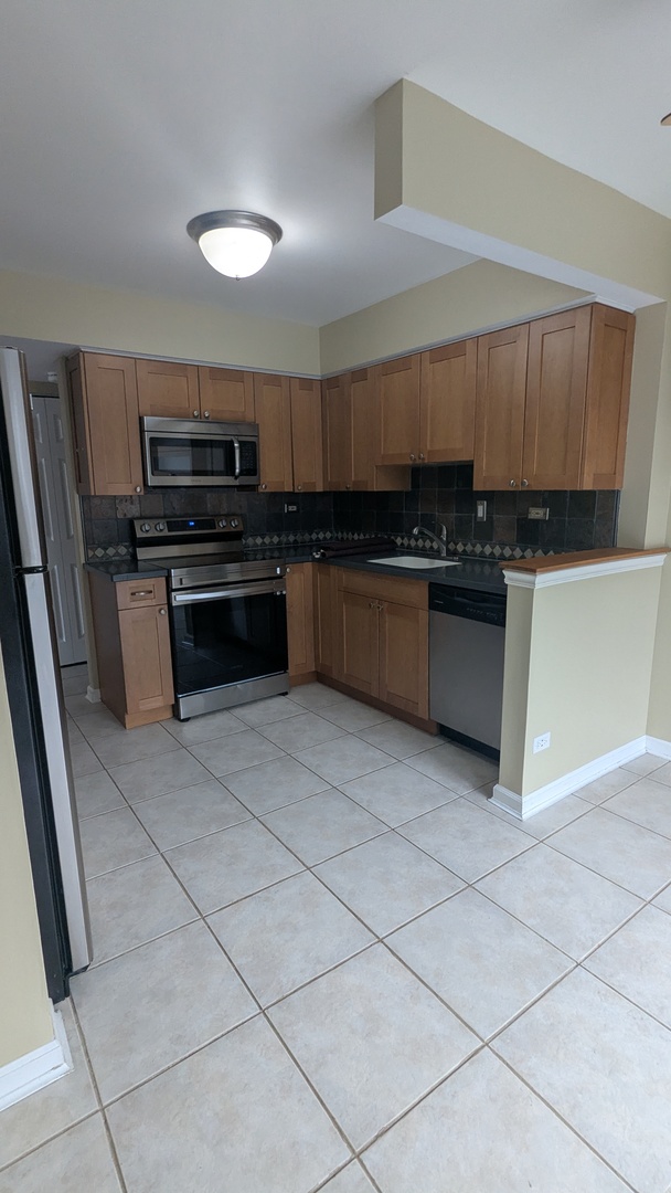 2233 Flower Court Unit: 2233