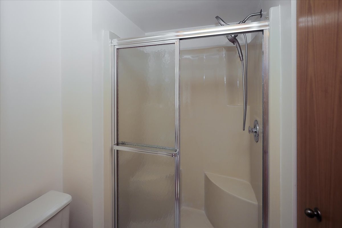 440 E Montrose Avenue Unit: 106