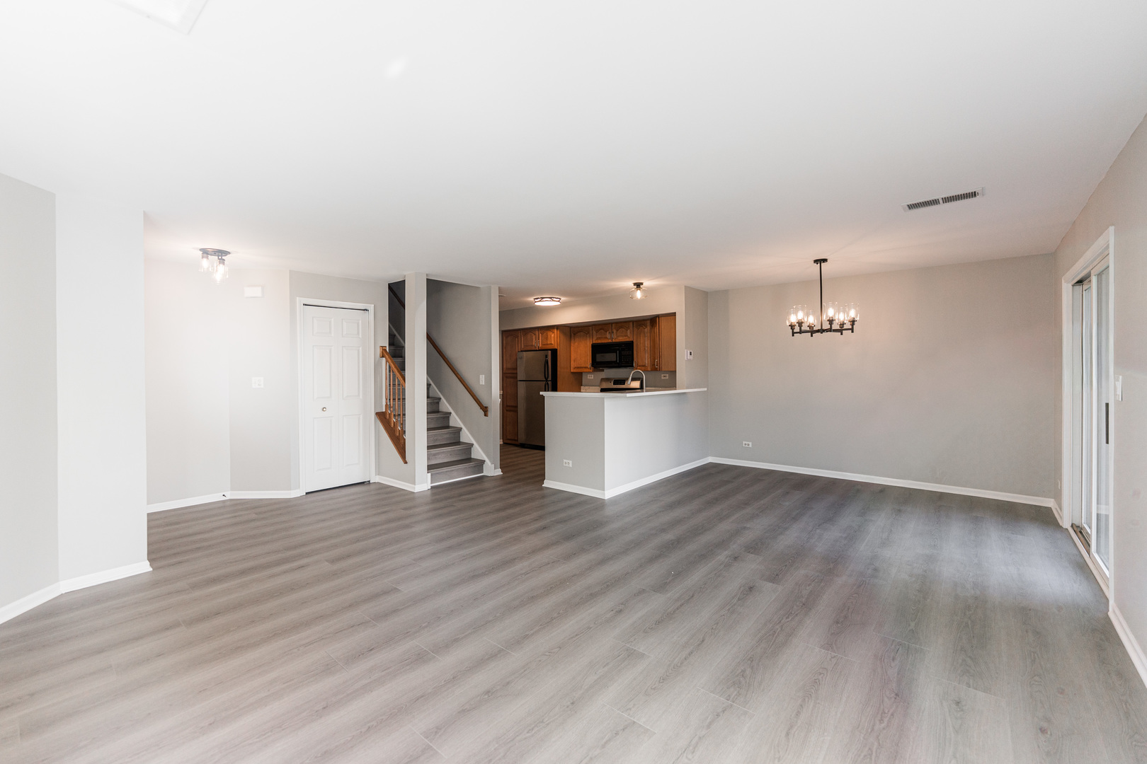 1460 Winfield Way Unit: 1460