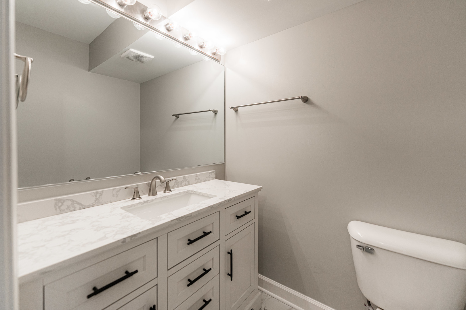 1460 Winfield Way Unit: 1460