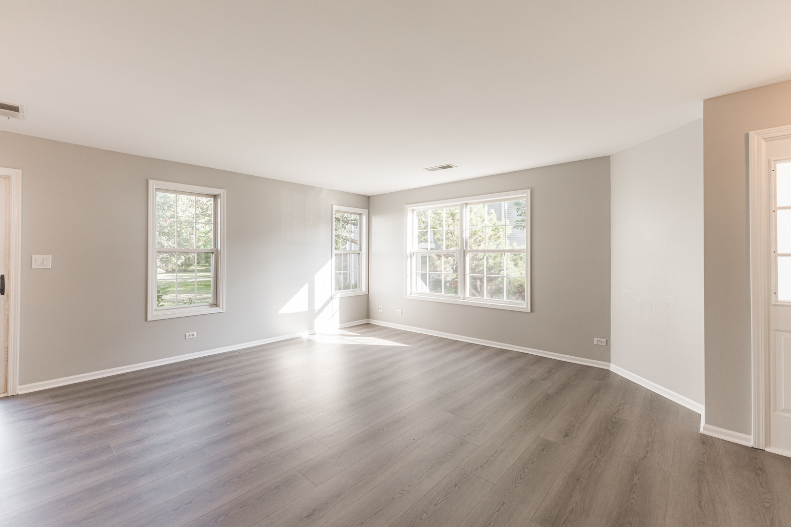 1460 Winfield Way Unit: 1460