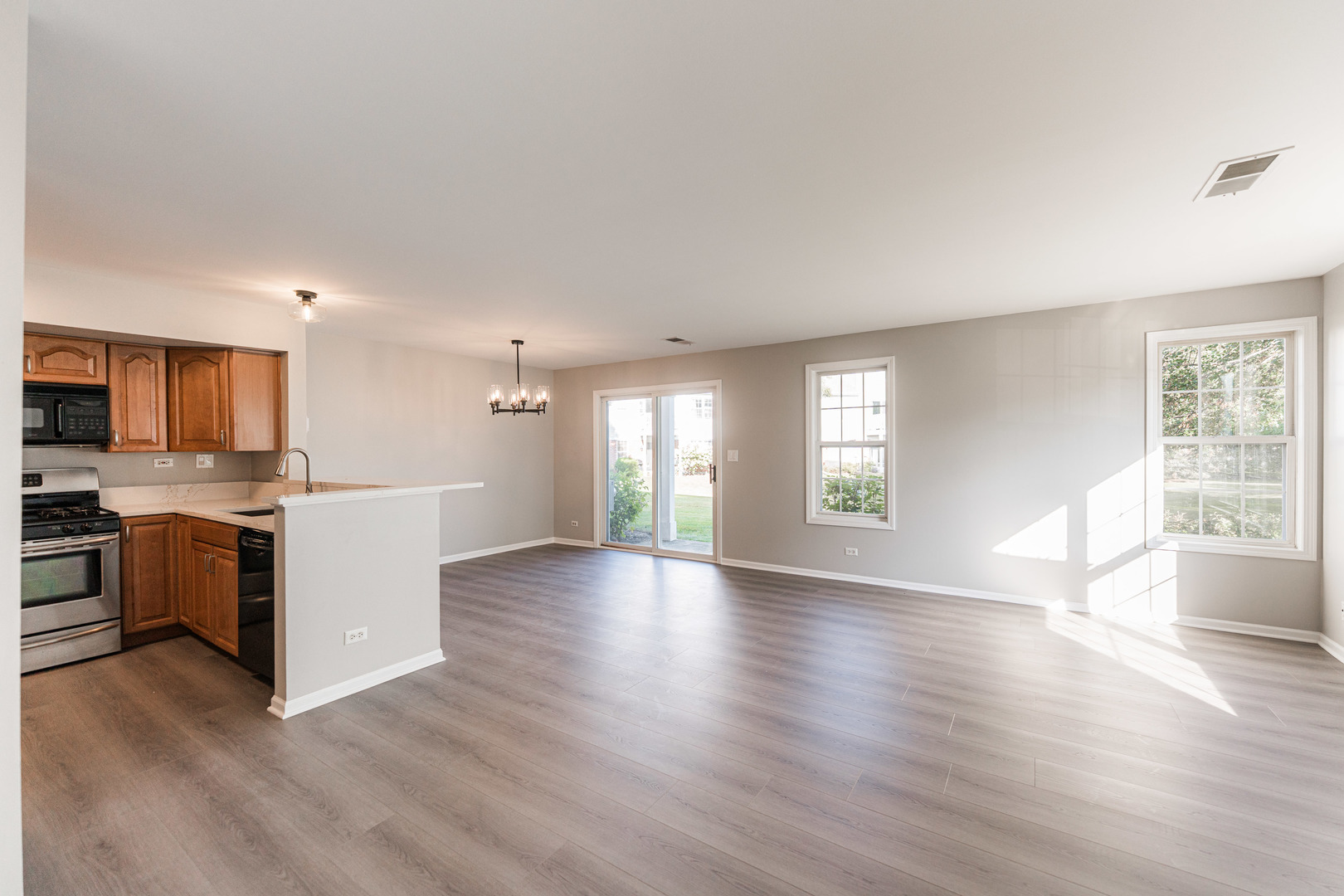 1460 Winfield Way Unit: 1460