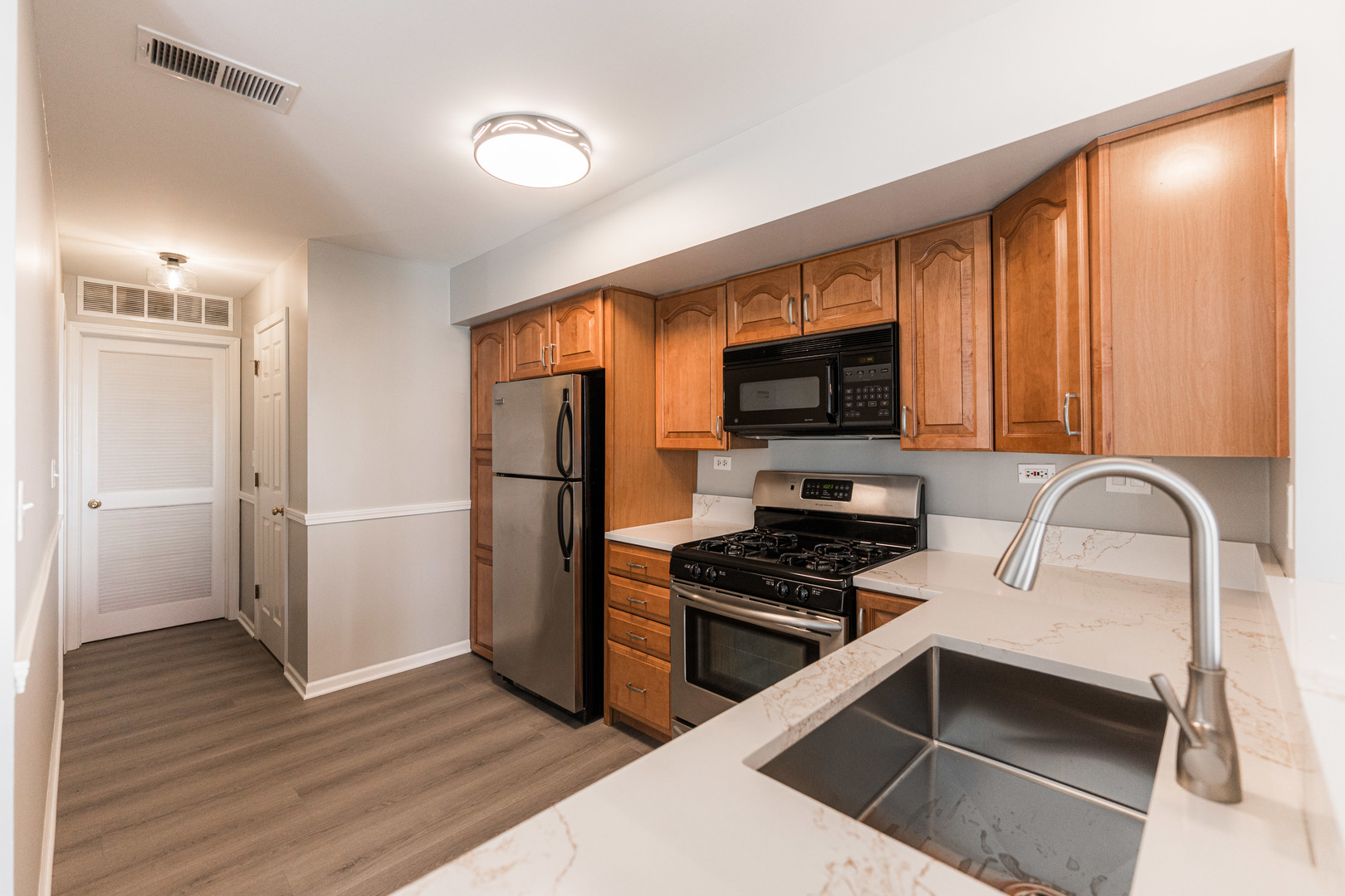 1460 Winfield Way Unit: 1460